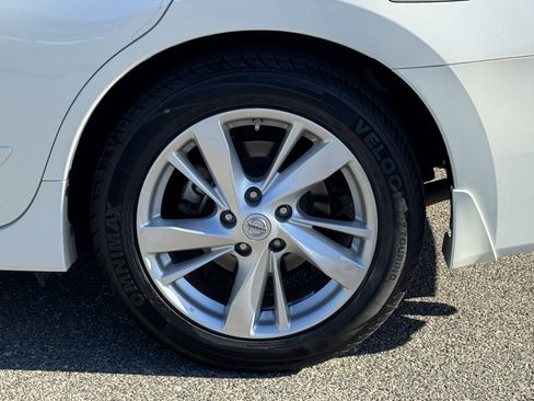 Used 2014 Nissan Altima 2.5 SV w/ Convenience Package image 14