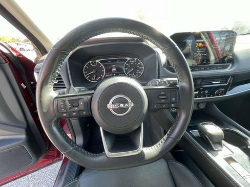 Used 2023 Nissan Rogue SL w/ SL Premium Package image 20