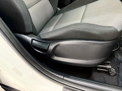 Used 2023 Kia Soul LX w/ LX Technology Package image 17