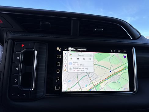 Used 2023 GMC Yukon Denali w/ Denali Reserve Package image 25