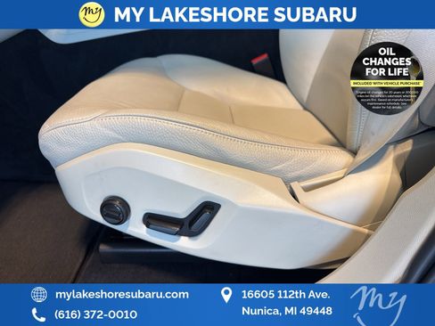 Used 2022 Volvo XC60 B5 Momentum image 10