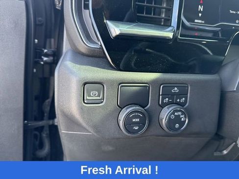 Used 2023 Chevrolet Silverado 1500 LT w/ Protection Package RWD image 8