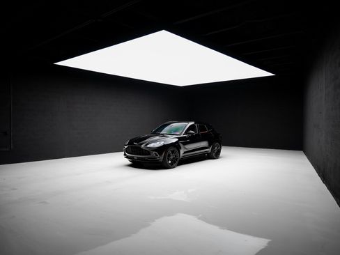 Used 2021 Aston Martin DBX image 88