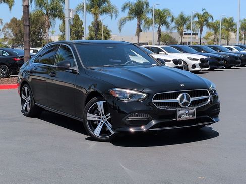 Used 2025 Mercedes-Benz C 300 Sedan image 2