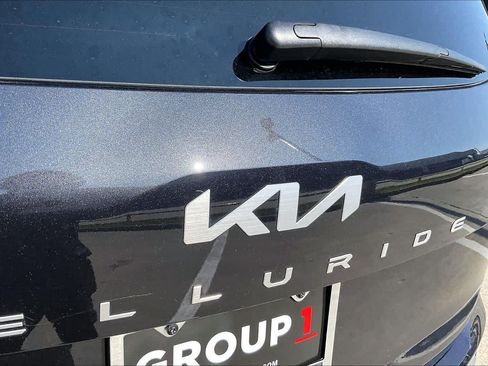 Used 2025 Kia Telluride S FWD image 29