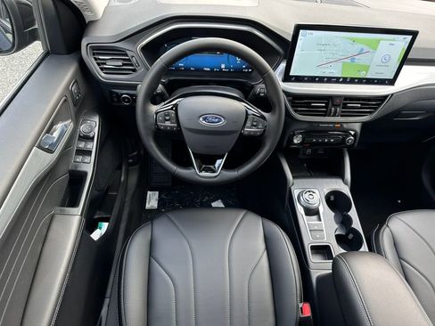 New 2025 Ford Escape SE w/ PHEV Premium Package FWD image 21