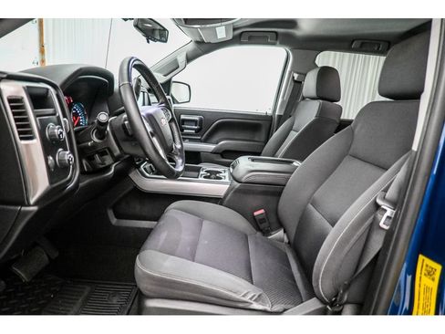 Used 2018 Chevrolet Silverado 1500 LT w/ All Star Edition AWD/4WD image 36