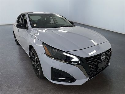 New 2025 Nissan Altima 2.5 SR w/ SR Premium Package