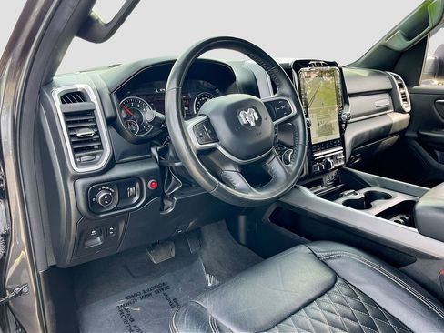 Used 2022 RAM 1500 Big Horn AWD/4WD image 9