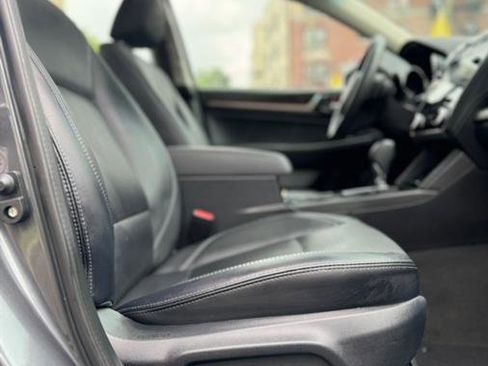 Used 2018 Subaru Legacy 2.5i Limited image 19