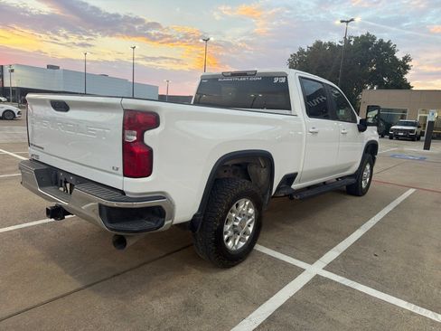 Used 2023 Chevrolet Silverado 2500 LT AWD/4WD image 5