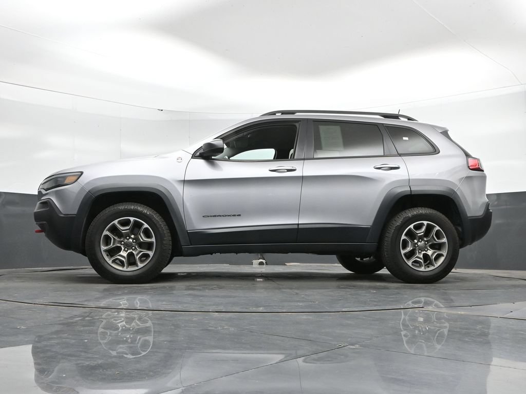 Used 2020 Jeep Cherokee Trailhawk AWD/4WD image 47