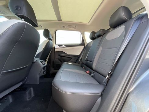 New 2026 Volkswagen Taos SE AWD/4WD image 13