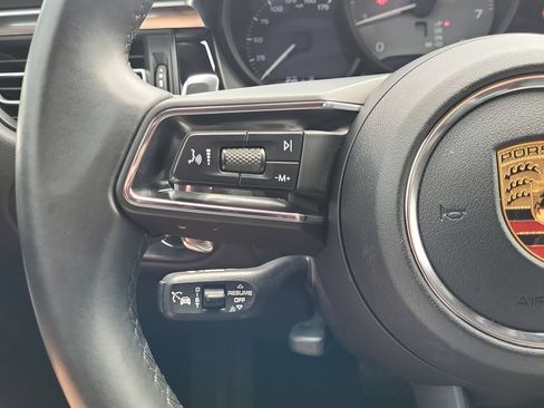 Used 2023 Porsche Macan S AWD/4WD image 25