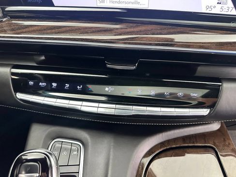 Used 2022 Cadillac Escalade ESV Sport Platinum AWD/4WD image 24