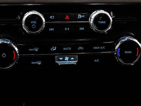 Used 2025 Ford F150 XLT w/ Equipment Group 301A Standard AWD/4WD image 20