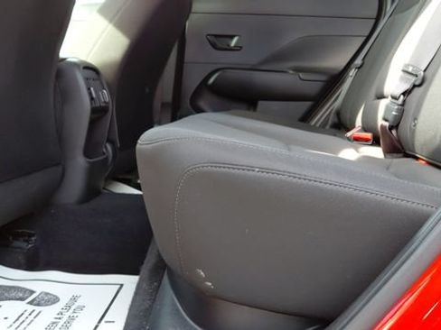 Used 2025 Hyundai Kona SEL AWD/4WD image 24
