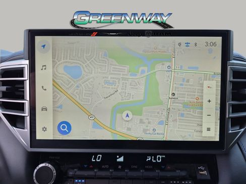 Used 2025 Toyota Tundra Platinum AWD/4WD image 17