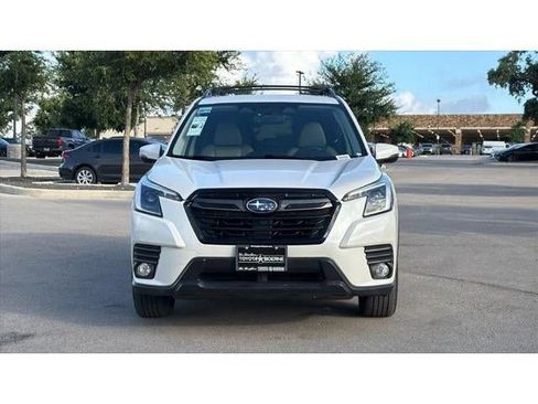 Used 2022 Subaru Forester Limited AWD/4WD image 2