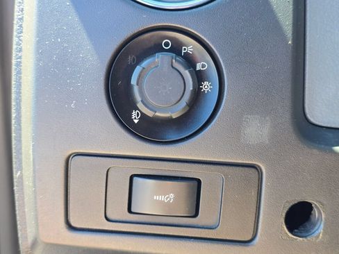 Used 2013 Ford F150 XLT w/ Mid Equipment Group AWD/4WD image 23