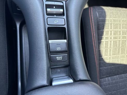 Used 2024 Honda HR-V Sport image 29