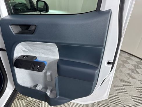 New 2025 Ford Maverick XLT w/ XLT Luxury Package image 24