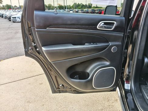 Used 2019 Jeep Grand Cherokee Summit w/ Platinum Series Group AWD/4WD image 23