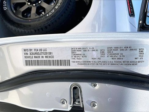 Certified 2026 RAM 2500 Big Horn AWD/4WD image 34