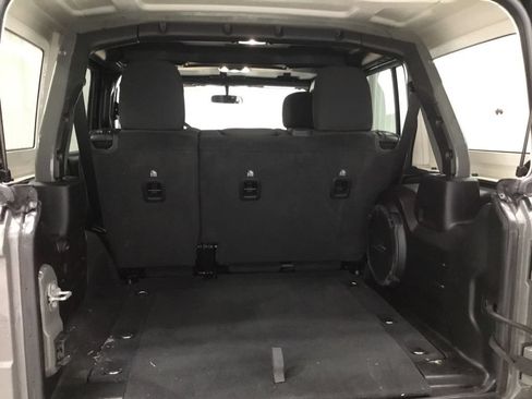 Used 2022 Jeep Wrangler Unlimited Sport AWD/4WD image 17