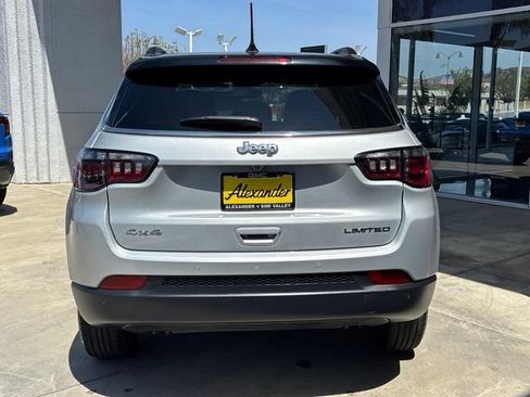 Used 2025 Jeep Compass Limited AWD/4WD image 6