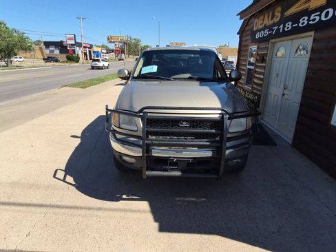 Used 2001 Ford F150 Lariat AWD/4WD image 3