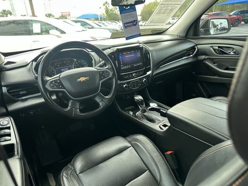 Used 2021 Chevrolet Traverse Premier w/ Redline Edition image 18