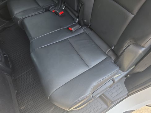 Used 2022 Honda Pilot Special Edition image 16