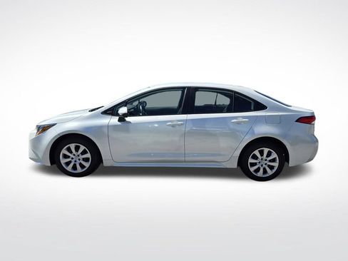 Used 2025 Toyota Corolla LE FWD image 7