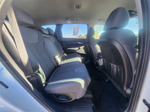 Used 2022 Hyundai Santa Fe SEL image 12