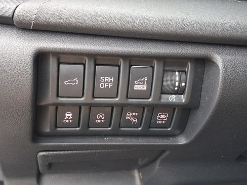 Used 2020 Subaru Forester Touring AWD/4WD image 25