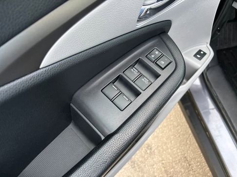 Used 2018 Honda Pilot EX-L image 11