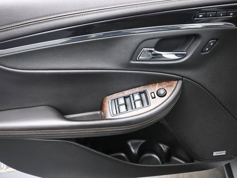Used 2015 Chevrolet Impala LTZ image 13