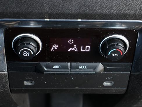 Used 2021 Chevrolet Suburban LS w/ Driver Alert Package image 36