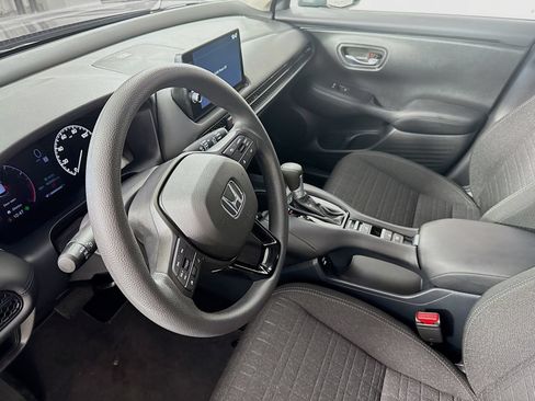 Certified 2025 Honda HR-V LX image 17
