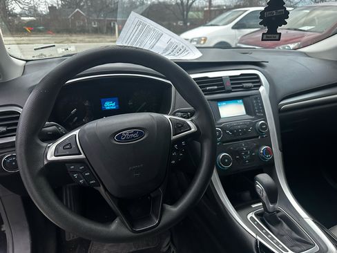 Used 2016 Ford Fusion S image 14