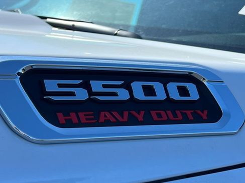 New 2026 RAM 5500 4x4 Regular Cab image 21