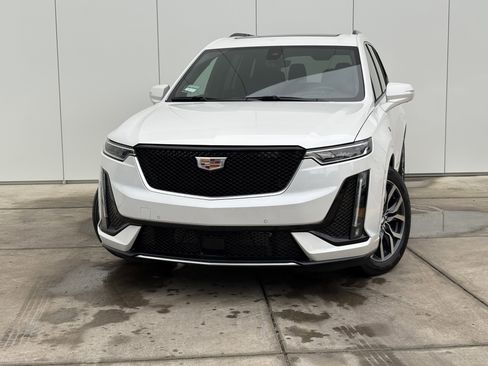 New 2025 Cadillac XT6 Sport w/ Technology Package image 1