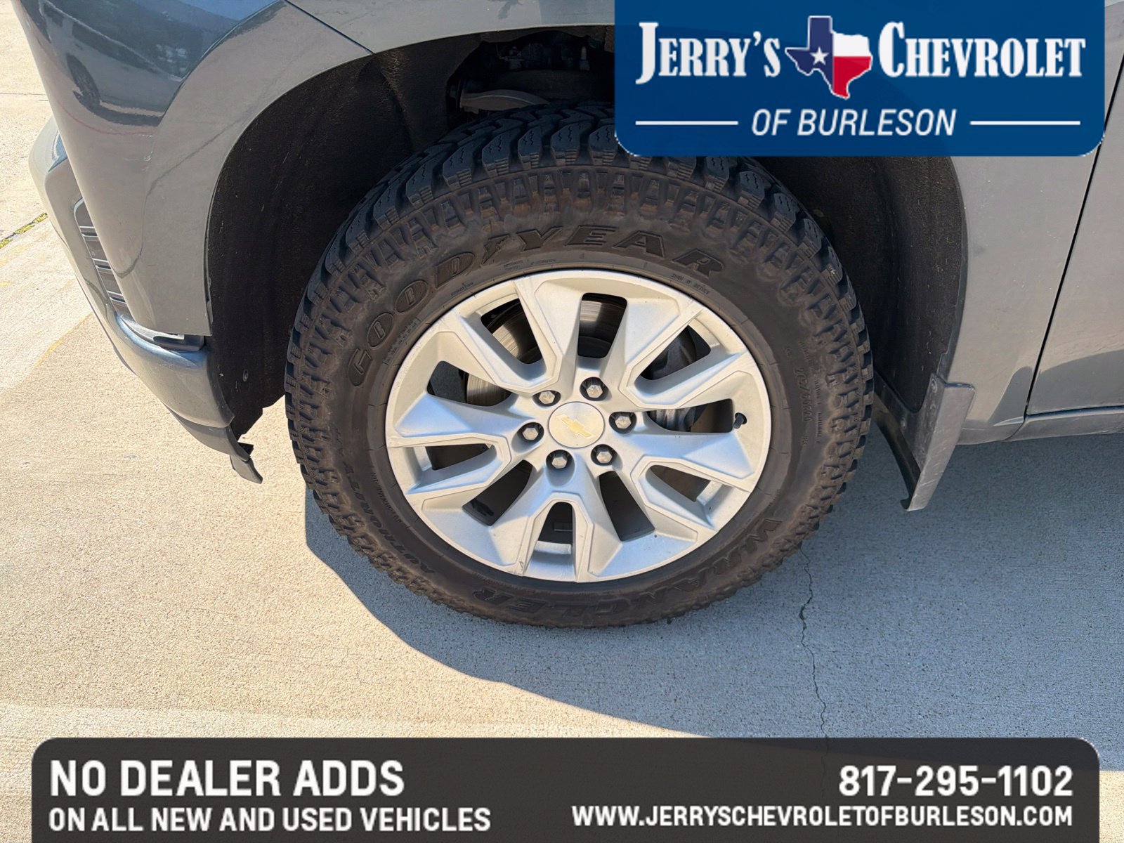 Used 2020 Chevrolet Silverado 1500 Custom w/ Custom Value Package RWD image 10