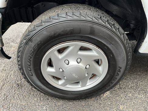 Used 2013 Ford E-250 and Econoline 250 w/ Commercial Cargo Van Pkg image 12