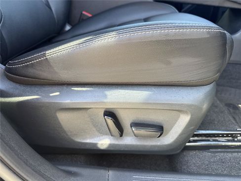 Used 2023 Nissan Rogue SL w/ SL Premium Package FWD image 37