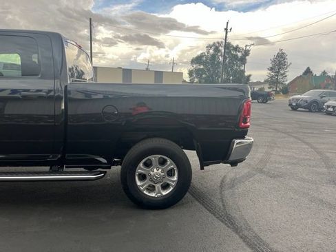 Used 2026 RAM 2500 Big Horn AWD/4WD image 6