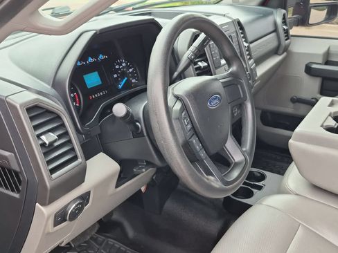 Used 2017 Ford F250 XL w/ XL Value Package AWD/4WD image 10