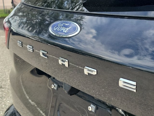 Used 2024 Ford Escape ST-Line w/ Tech Pack #1 AWD/4WD image 6
