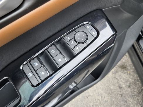 New 2026 Nissan Pathfinder Platinum FWD image 20